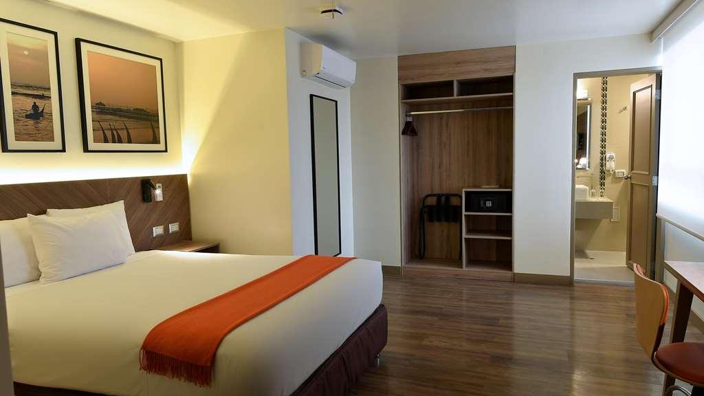 Casa Andina Standard Trujillo Plaza Hotel Kamer foto