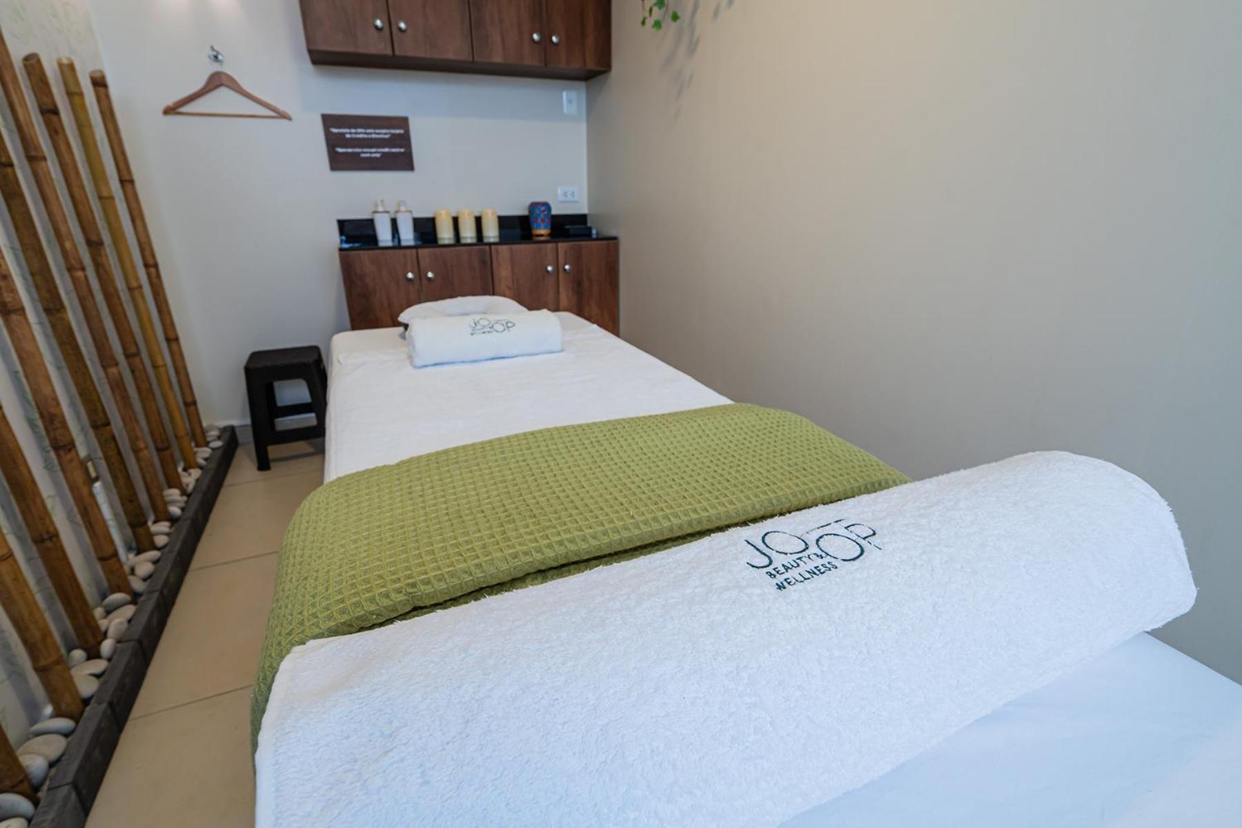 Casa Andina Standard Trujillo Plaza Hotel Buitenkant foto