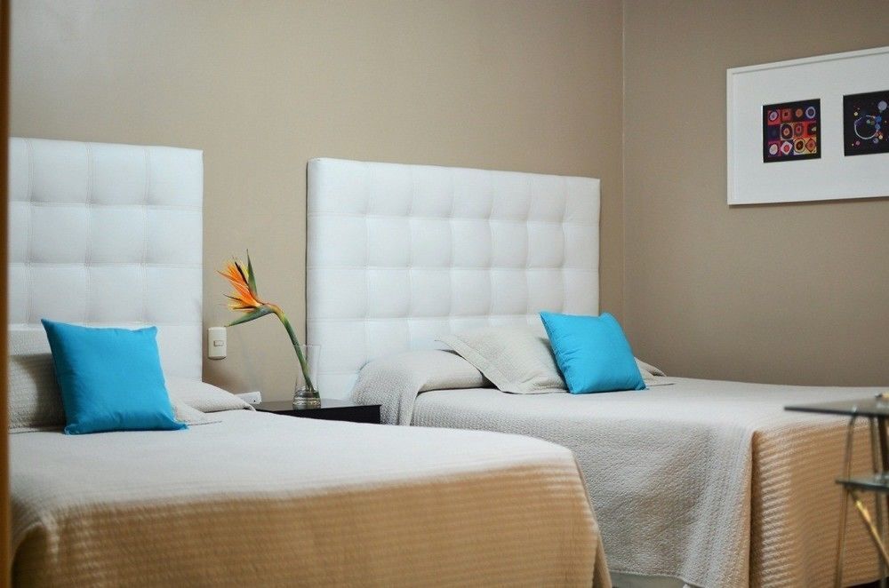 Casa Andina Standard Trujillo Plaza Hotel Buitenkant foto